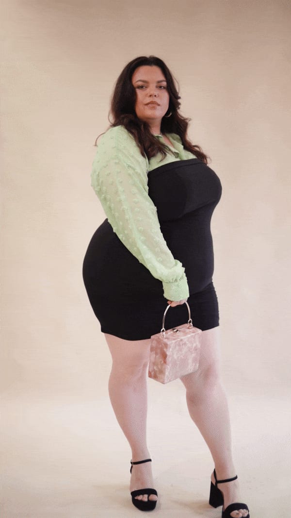 Mary, plus size model at Ms Curvaceous UK