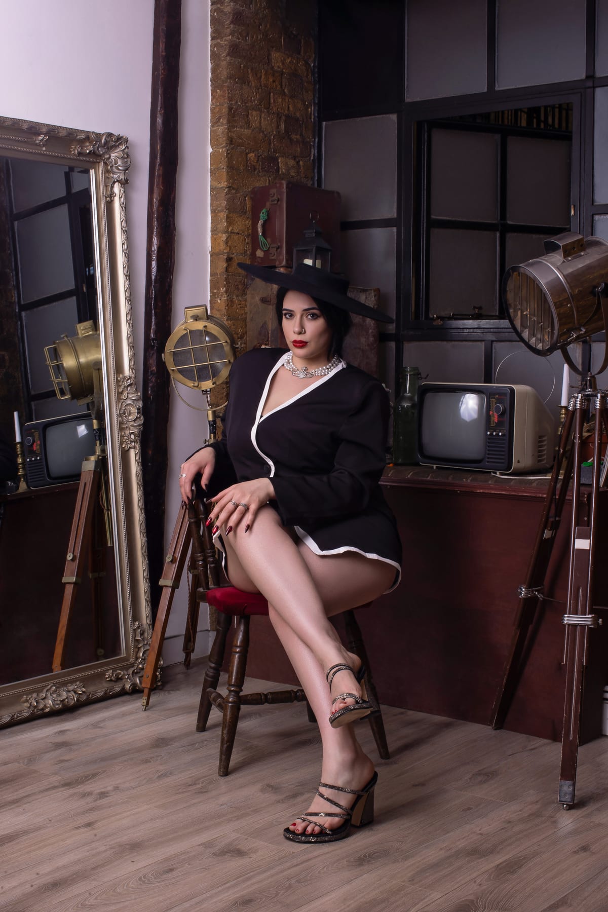 Chedia, plus size model at Ms Curvaceous UK, photo 5 of 12